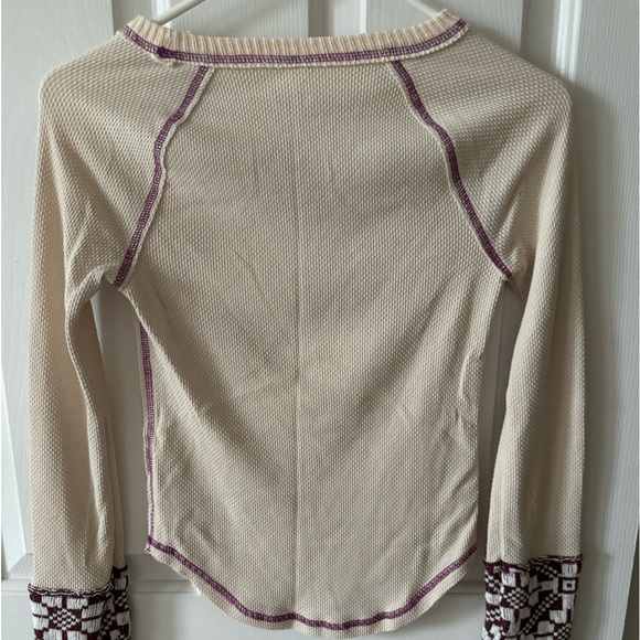 Free People Top, XS, Tan and Burgundy Stitching, Long Sleeves, Raglan NWOT - Picture 7 of 15
